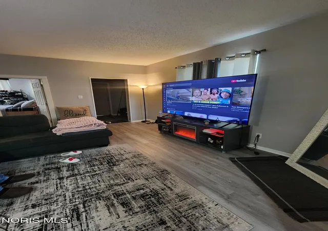 Photo 2 of Multi family home for sale at 417 Utah St, Toledo, OH 43605 | MLS# 10015251 | Listing updated on 2026-10-27