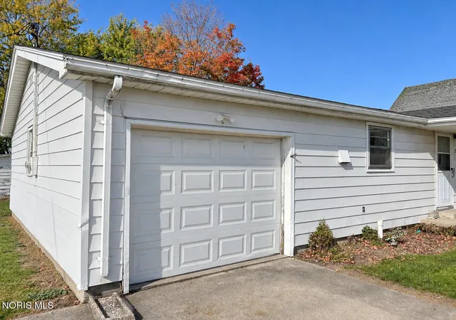 Photo 3 of Single family home for sale at 611 N Main St, Payne, OH 45880 | MLS# 10015211 | Listing updated on 2026-10-26