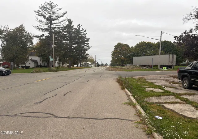Photo 3 of House for sale at 101 E Main St, Alvordton, OH 43501 | MLS# 10015213 | Listing updated on 2026-10-27