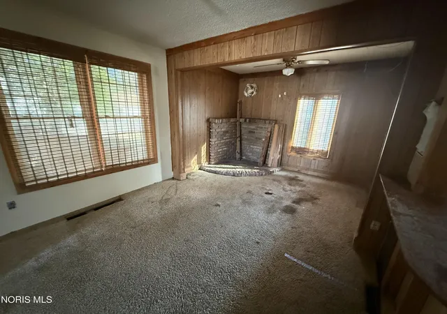 Photo 3 of Single family home for sale at 1723 Homestead St, Toledo, OH 43605 | MLS# 10015224 | Listing updated on 2026-10-26