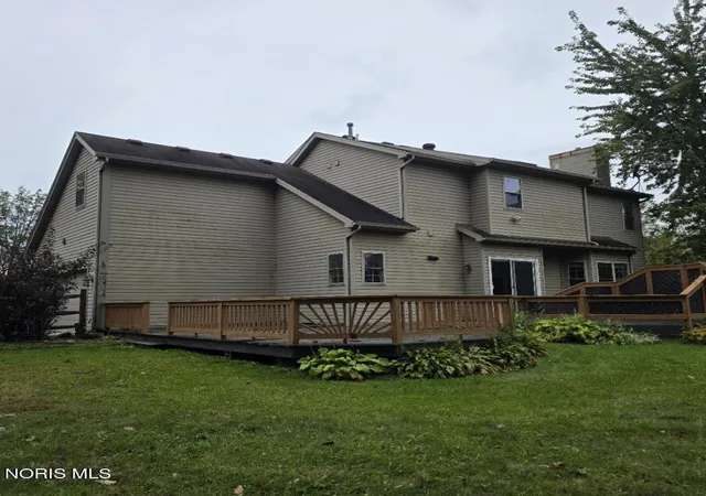 Photo 3 of Single family home for sale at 1933 Winesap Dr, Holland, OH 43528 | MLS# 10015314 | Listing updated on 2026-10-28