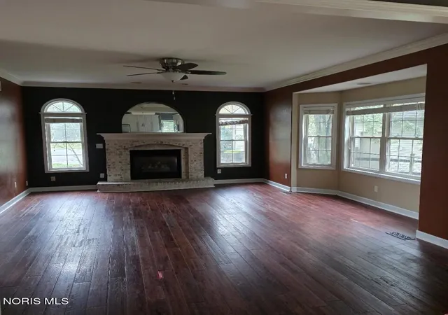 Photo 4 of Single family home for sale at 1933 Winesap Dr, Holland, OH 43528 | MLS# 10015314 | Listing updated on 2026-10-28