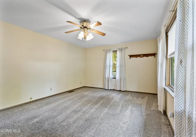 Photo 2 of Single family home for sale at 1733 County Rd 4 1, Swanton, OH 43558 | MLS# 10015323 | Listing updated on 2026-10-30