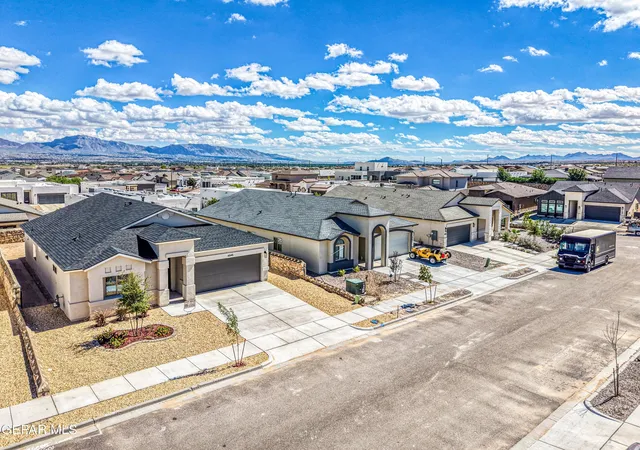 Photo 3 of Sale Pending at 6045 Zinc Hl St, Santa Teresa, NM 88008 | MLS# 922244 | Listing updated on 2026-10-26