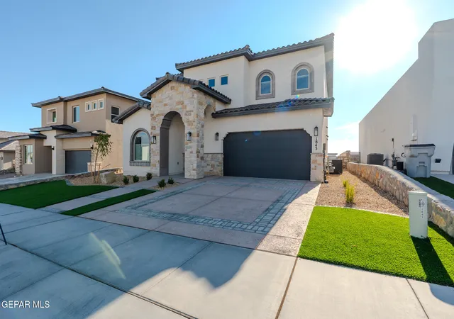 Photo 3 of Single family home for sale at 1843 Cimarron Park Dr, El Paso, TX 79911 | MLS# 930964 | Listing updated on 2026-09-21