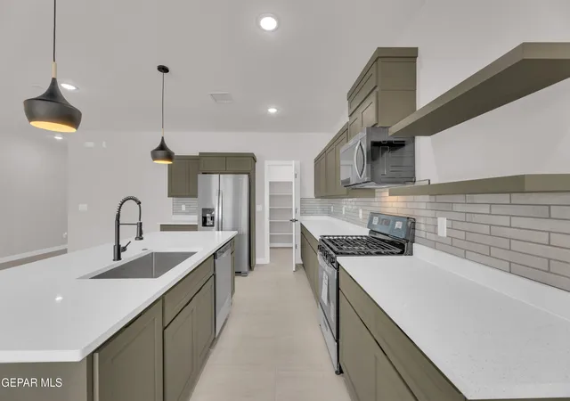 Photo 3 of Single family home for sale at 3812 Aspire Pl, El Paso, TX 79938 | MLS# 938284 | Listing updated on 2026-09-17