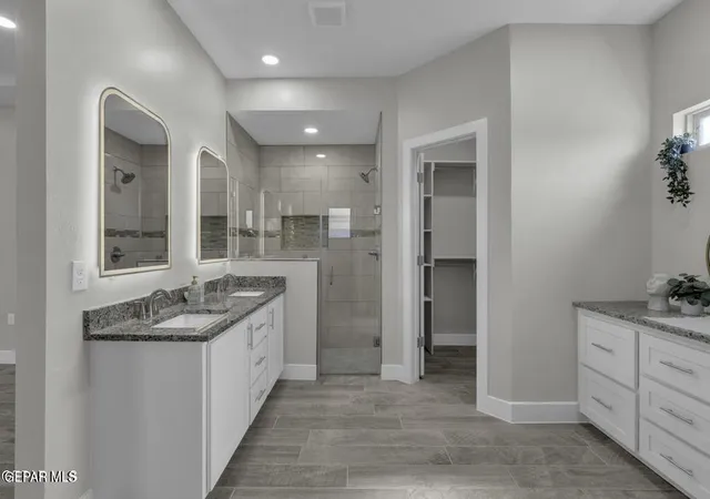 Photo 3 of Single family home for sale at 633 Oak Ridge Ct, Fabens, TX 79838 | MLS# 950399 | Listing updated on 2026-09-01