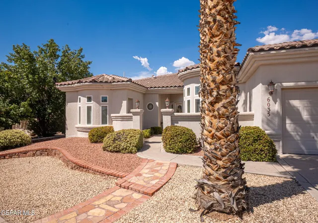 Photo 3 of Single family home for sale at 6035 Laguna Vista Dr, El Paso, TX 79932 | MLS# 943289 | Listing updated on 2026-09-20