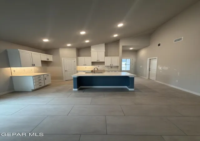 Photo 3 of Single family home for sale at 3893 Perspective St, El Paso, TX 79938 | MLS# 943284 | Listing updated on 2026-09-19