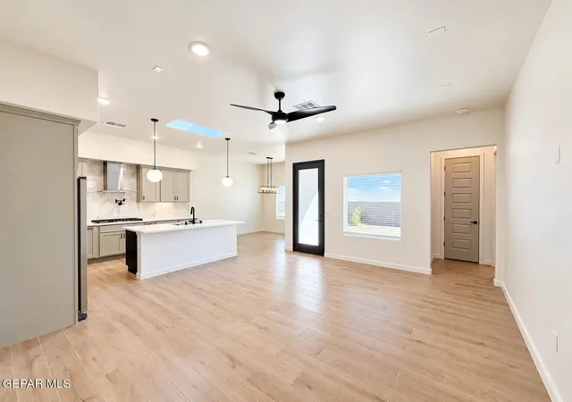 Photo 3 of Single family home for sale at 15200 Endurance Ave, El Paso, TX 79938 | MLS# 946080 | Listing updated on 2026-10-15