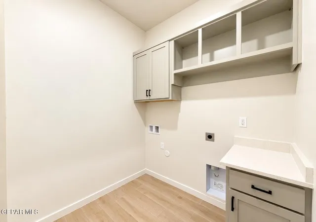 Photo 4 of Single family home for sale at 15200 Endurance Ave, El Paso, TX 79938 | MLS# 946080 | Listing updated on 2026-10-15