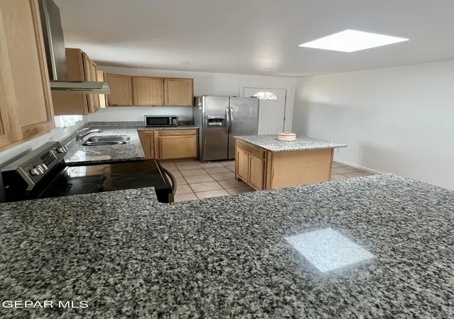 Photo 4 of Single family home for sale at 4300 Suwannee St, El Paso, TX 79938 | MLS# 950732 | Listing updated on 2026-09-19