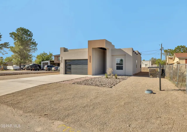 Photo 2 of Single family home for sale at 669 Supima Dr, El Paso, TX 79927 | MLS# 946207 | Listing updated on 2026-09-20
