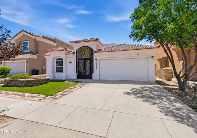 Photo 2 of Single family home for sale at 13776 Paseo De Vida Dr, El Paso, TX 79928 | MLS# 950527 | Listing updated on 2026-09-15