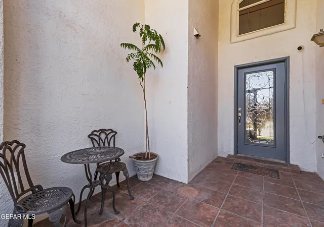 Photo 4 of Single family home for sale at 13776 Paseo De Vida Dr, El Paso, TX 79928 | MLS# 950527 | Listing updated on 2026-09-15
