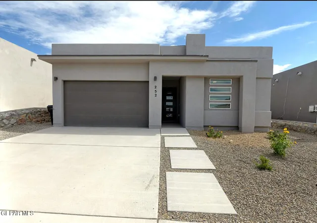 Photo 1 of Single family home for sale at 252 Penbridge Pl, El Paso, TX 79928 | MLS# 950586 | Listing updated on 2026-09-16
