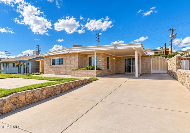 Photo 1 of Single family home for sale at 1037 N Clark Dr, El Paso, TX 79905 | MLS# 948053 | Listing updated on 2026-10-14