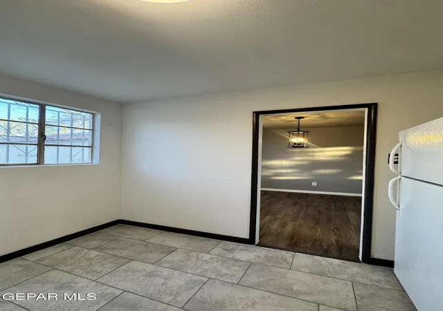 Photo 4 of Single family home for sale at 828 Olson St, El Paso, TX 79903 | MLS# 948116 | Listing updated on 2026-09-20