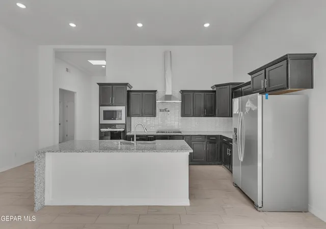 Photo 3 of Single family home for sale at 128 Loma Parda Trl, Sunland Park, NM 88063 | MLS# 948400 | Listing updated on 2026-10-13