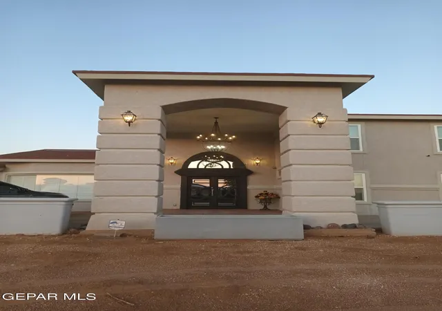 Photo 3 of Single family home for sale at 5466 Desert Willow Dr, El Paso, TX 79938 | MLS# 951189 | Listing updated on 2026-09-18