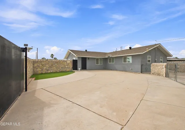 Photo 28 of Single family home for sale at 2700 Berwick Rd, El Paso, TX 79925 | MLS# 949930 | Listing updated on 2026-10-05