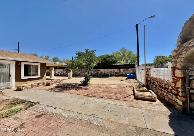 Photo 3 of Sale Pending at 13071 Bowdoin St, El Paso, TX 79928 | MLS# 951377 | Listing updated on 2026-10-08