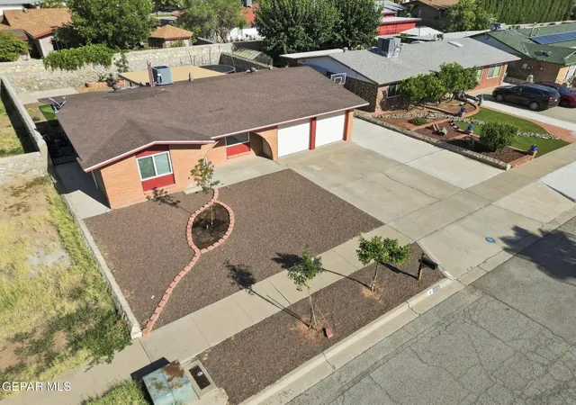 Photo 4 of Single family home for sale at 3000 Sea Breeze Dr, El Paso, TX 79936 | MLS# 950606 | Listing updated on 2026-09-18