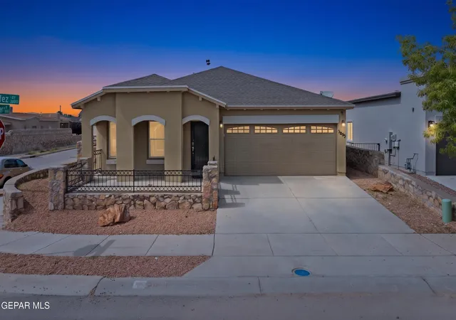 Photo 1 of Sale Pending at 3853 Loma Cortez Dr, El Paso, TX 79938 | MLS# 951813 | Listing updated on 2026-10-27