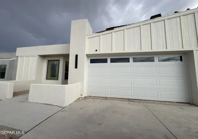 Photo 3 of Single family home for sale at 14513 Leyland Pkwy, Horizon City, TX 79928 | MLS# 949850 | Listing updated on 2026-09-19