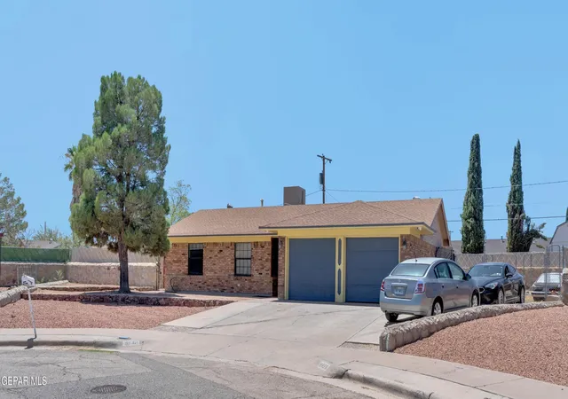 Photo 3 of Single family home for sale at 9938 Belfast Ave, El Paso, TX 79925 | MLS# 950450 | Listing updated on 2026-09-02