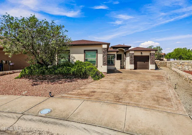 Single family home for sale at 1633 Sora Way, El Paso, TX 79911 | MLS# 950470
