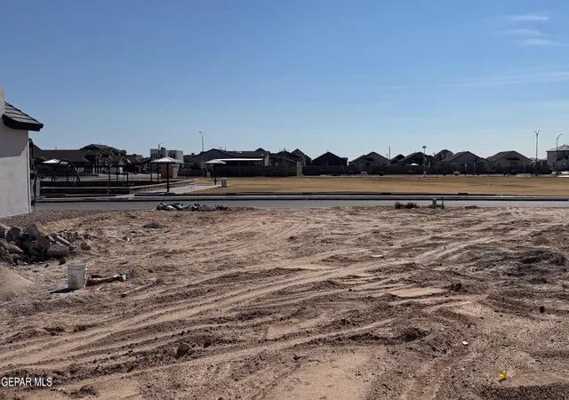 Photo 1 of Single family home for sale at 13753 Centro Vista Ave, Horizon City, TX 79928 | MLS# 950841 | Listing updated on 2026-09-14