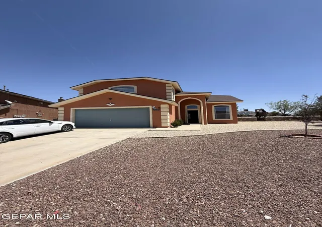 Photo 3 of Single family home for sale at 3300 Tierra Mision Dr, El Paso, TX 79938 | MLS# 950352 | Listing updated on 2026-09-01