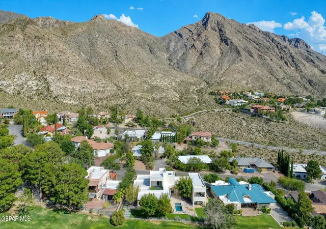 Photo 2 of Single family home for sale at 1029 Singing Hills Dr, El Paso, TX 79912 | MLS# 950651 | Listing updated on 2026-09-17