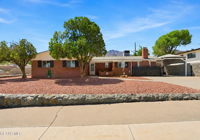 Photo 1 of Sale Pending at 8713 Echo St, El Paso, TX 79904 | MLS# 950609 | Listing updated on 2026-09-16