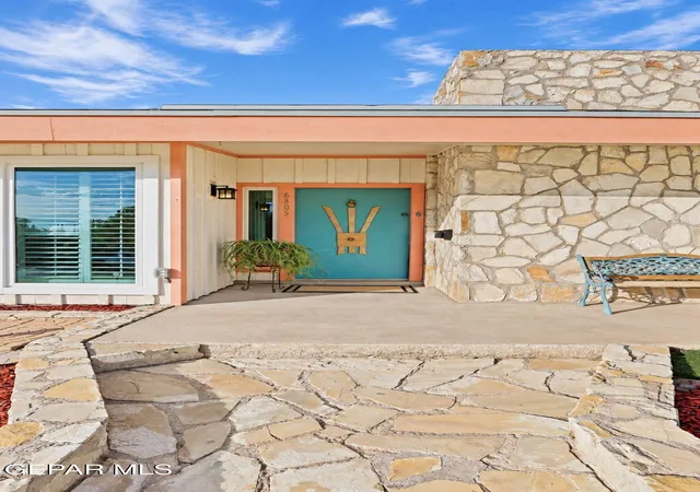 Photo 2 of Single family home for sale at 6305 Snowheights Ct, El Paso, TX 79912 | MLS# 951094 | Listing updated on 2026-10-12