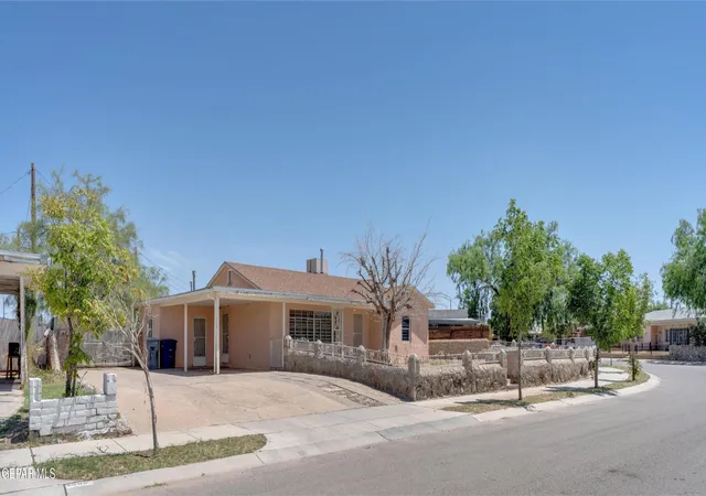 Photo 3 of Single family home for sale at 5013 Flower Dr, El Paso, TX 79905 | MLS# 950474 | Listing updated on 2026-09-03
