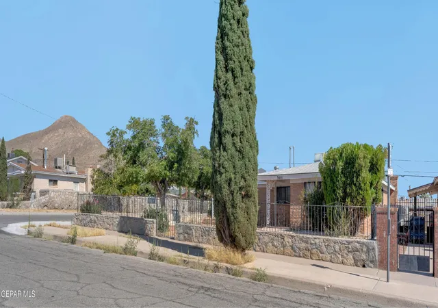 Photo 2 of Single family home for sale at 3601 Truman Ave, El Paso, TX 79930 | MLS# 950479 | Listing updated on 2026-09-02