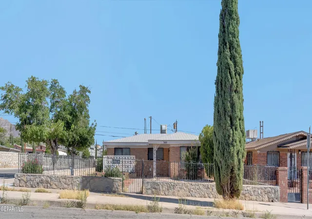 Photo 3 of Single family home for sale at 3601 Truman Ave, El Paso, TX 79930 | MLS# 950479 | Listing updated on 2026-09-02