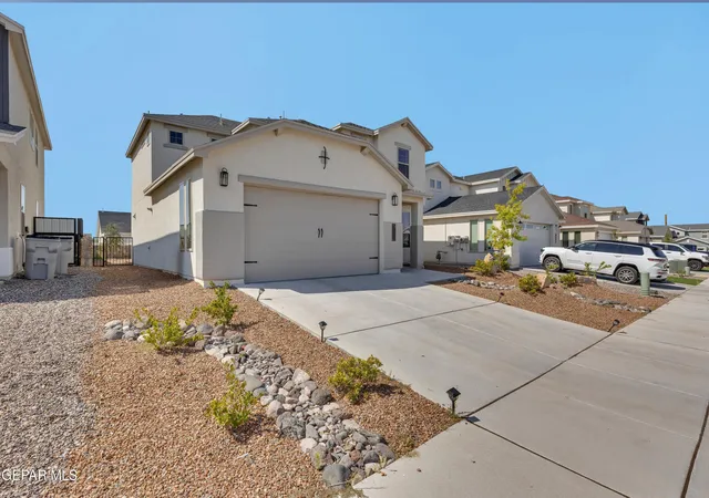 Photo 3 of Single family home for sale at 7432 Camino Ct, El Paso, TX 79911 | MLS# 950854 | Listing updated on 2026-09-21