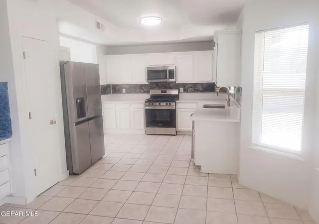 Photo 2 of Single family home for sale at 4601 Loma Linda Cir, El Paso, TX 79934 | MLS# 951210 | Listing updated on 2026-10-08