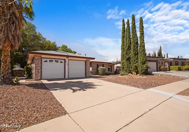 Photo 1 of Single family home for sale at 805 Espolon Dr, El Paso, TX 79912 | MLS# 950953 | Listing updated on 2026-09-21