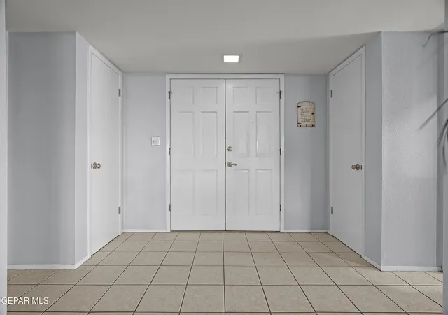 Photo 4 of Single family home for sale at 805 Espolon Dr, El Paso, TX 79912 | MLS# 950953 | Listing updated on 2026-09-21
