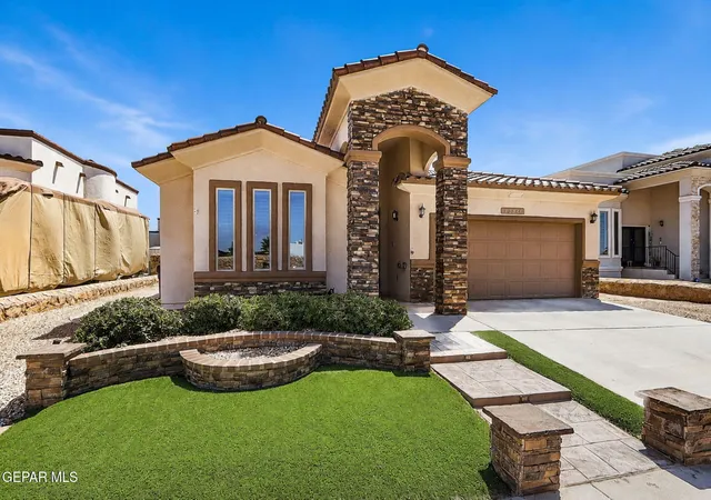Photo 3 of Single family home for sale at 14564 Tierra Bilbao Dr, El Paso, TX 79938 | MLS# 950252 | Listing updated on 2026-09-18