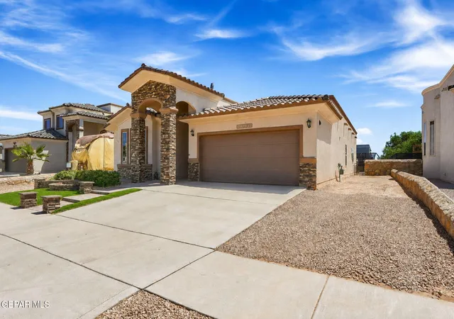 Photo 3 of Single family home for sale at 14564 Tierra Bilbao Dr, El Paso, TX 79938 | MLS# 950252 | Listing updated on 2026-09-21