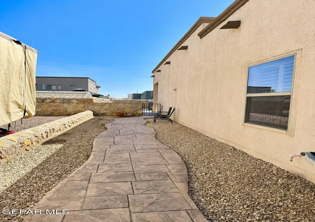 Photo 4 of Single family home for sale at 14564 Tierra Bilbao Dr, El Paso, TX 79938 | MLS# 950252 | Listing updated on 2026-09-21