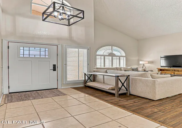 Photo 4 of Sale Pending at 6569 Majestic Ridge Dr, El Paso, TX 79912 | MLS# 950807 | Listing updated on 2026-10-08