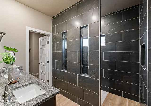 Photo 4 of Single family home for sale at 14553 Leyland Pkwy, Horizon City, TX 79928 | MLS# 950459 | Listing updated on 2026-09-02