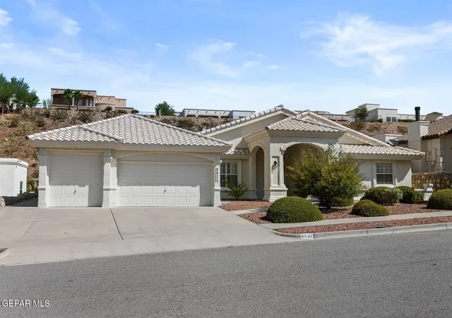 Photo 3 of Single family home for sale at 6637 Wind Ridge Dr, El Paso, TX 79912 | MLS# 950441 | Listing updated on 2026-09-07
