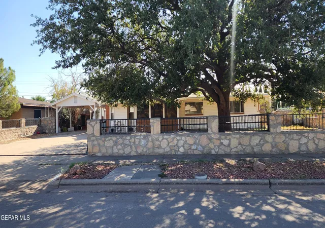 Photo 1 of Sale Pending at 3424 Kirkwall Rd, El Paso, TX 79925 | MLS# 950430 | Listing updated on 2026-09-02